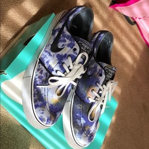 Tie dyed Nike skateboard shoes and is worn twice.
